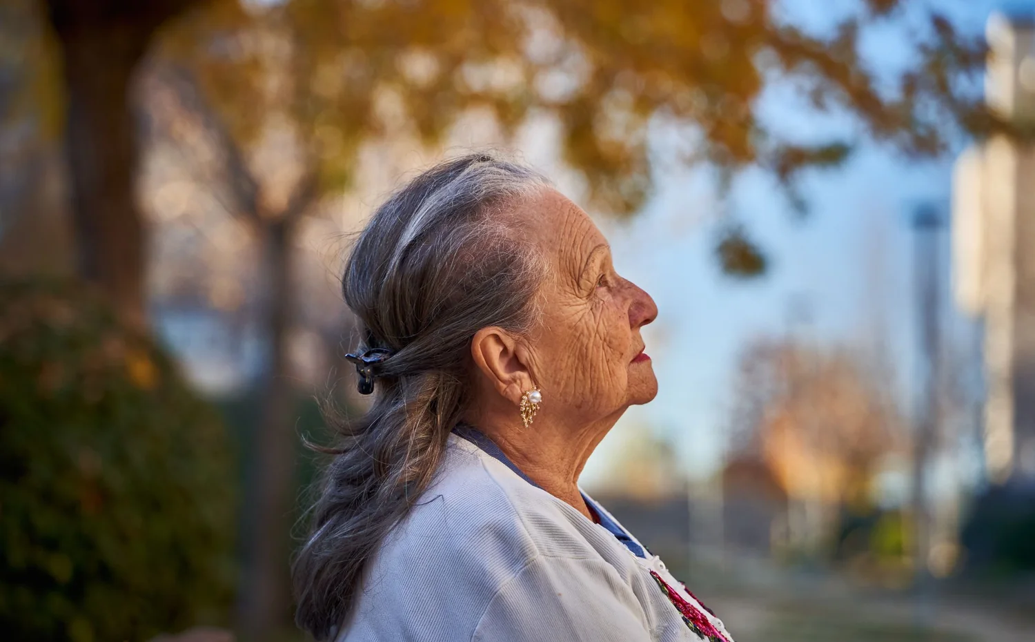 Illustrative portrait of a mature woman in natural light